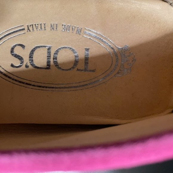 Tod's Gommino Driving Shoes Pink Suede - Picture 9 of 13